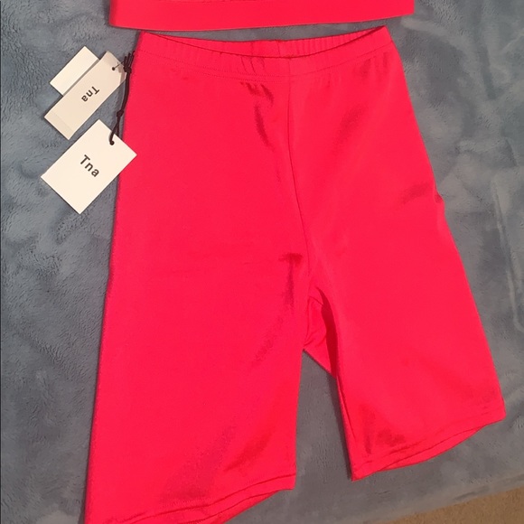 TNA short set !! Hot pink . - Picture 1 of 2